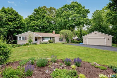 /international/us/27-apple-lane-redding-ct-110108588976/