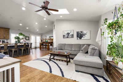 /international/us/599-s-westfield-rd-toquerville-ut-110106256310/