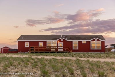 /international/us/12-cheyenne-trail-pinedale-wy-110108333142/