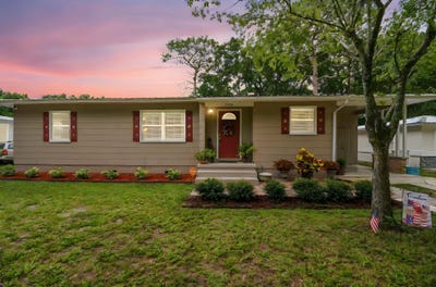 /international/us/2205-gillis-st-palatka-fl-110100618700/