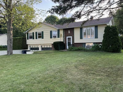 /international/us/19-marie-drive-plattsburgh-ny-110100897508/
