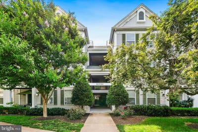 /international/us/10022-vanderbilt-circle-rockville-md-110108981987/