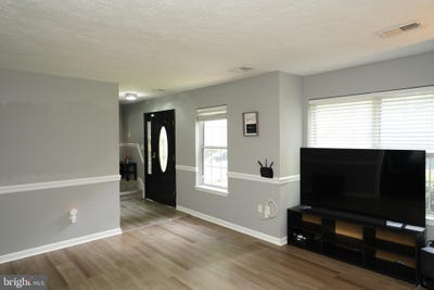 /international/us/4120-lancaster-circle-waldorf-md-110100633137/