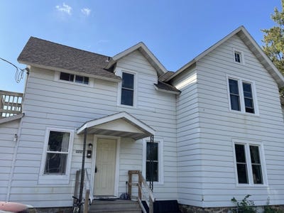 /international/us/2257-main-street-stevens-point-wi-110108906804/