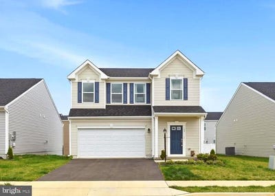 /international/us/73-hopkins-street-ranson-wv-110107382418/