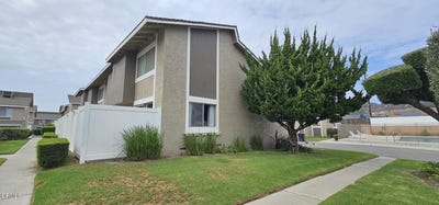 /international/us/10-bahia-circle-santa-paula-ca-110120511705/