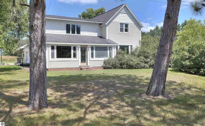 /international/us/20682-honor-highway-interlochen-mi-110101049584/