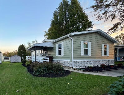 /international/us/1595-edgewood-drive-erie-pa-110120481946/