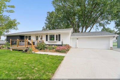 /international/us/410-s-main-street-markesan-wi-110110375234/