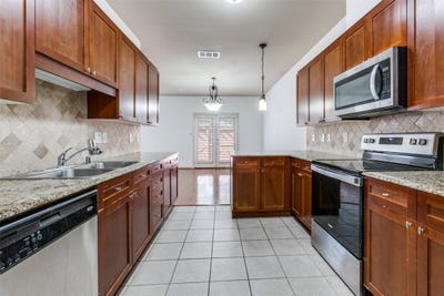 /international/us/341-metropolitan-drive-plano-tx-110106239448/