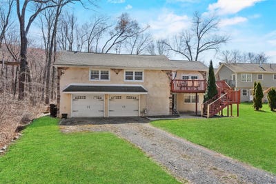 /international/us/16-birch-drive-greenwood-lake-ny-110098424546/