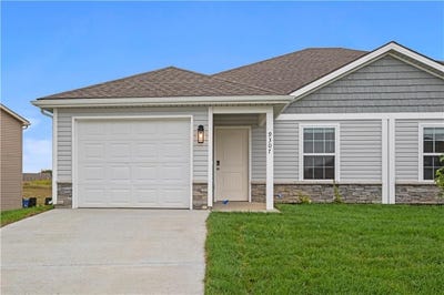 /international/us/9308-n-lenox-street-kansas-city-mo-110098182120/
