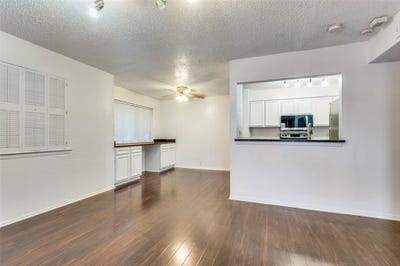 /international/us/4304-westminster-drive-irving-tx-110104035067/