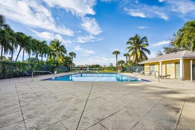 /international/us/1626-meadows-circle-w-boynton-beach-fl-110098913208/
