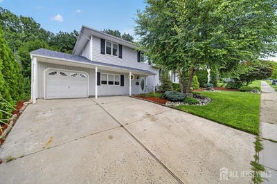 /international/us/5-ridge-road-south-river-nj-110119606249/