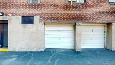 /international/us/52-21-39th-road-woodside-ny-110120085813/