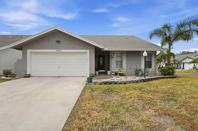 /international/us/3957-dafilee-circle-west-palm-beach-fl-110106539817/