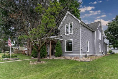 /international/us/1003-6th-street-grundy-center-ia-110100515976/