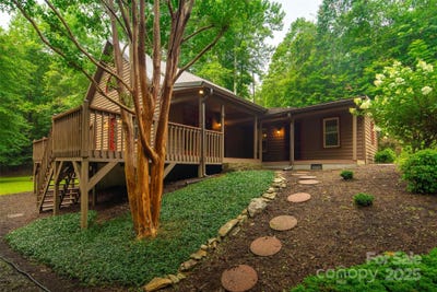 /international/us/3443-valley-drive-lenoir-nc-110101026697/
