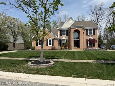 /international/us/47272-woodlong-drive-canton-twp-mi-110107833527/