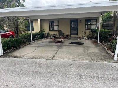 /international/us/2217-knights-road-winter-haven-fl-110108191858/
