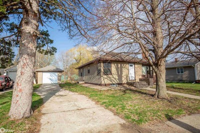 /international/us/343-howard-avenue-woden-ia-110107336779/