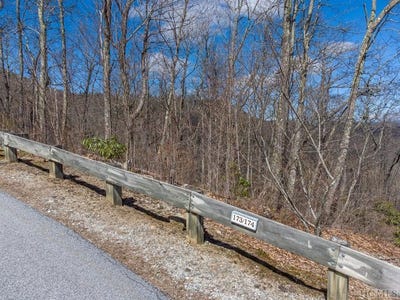 /international/us/173-174-pinehurst-court-lot-173-174-highlands-nc-110086695936/
