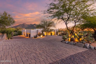 /international/us/7011-e-la-salle-road-cave-creek-az-110101232754/