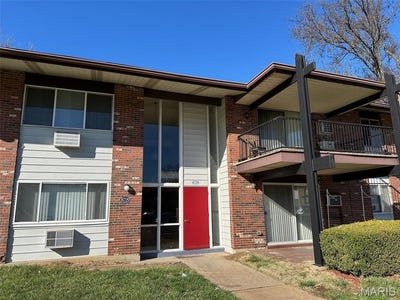 /international/us/8729-sieloff-drive-st-louis-mo-110106501164/