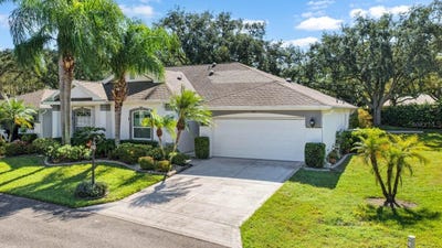 /international/us/1122-mcdaniel-street-sun-city-center-fl-110120755194/