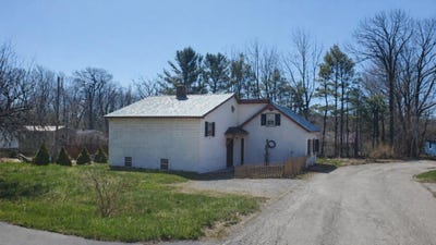 /international/us/29-oak-street-bucksport-me-110105217290/
