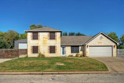 /international/us/1265-e-independence-st-giddings-tx-110104521308/