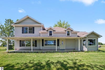 /international/us/3571-n-shepherd-road-mt-pleasant-mi-110108476221/