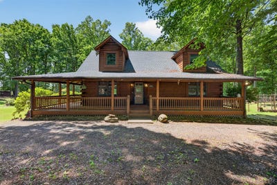 /international/us/1513-peppertree-road-bedford-va-110108080028/