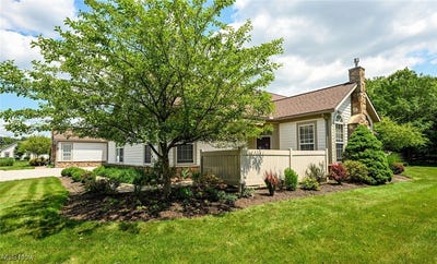 /international/us/711-crossings-circle-tallmadge-oh-110100129463/