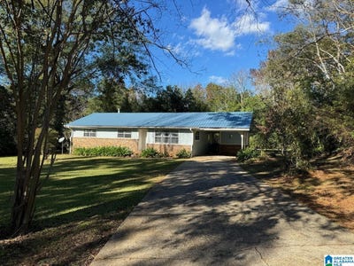 /international/us/412-1st-place-pleasant-grove-al-110095897404/