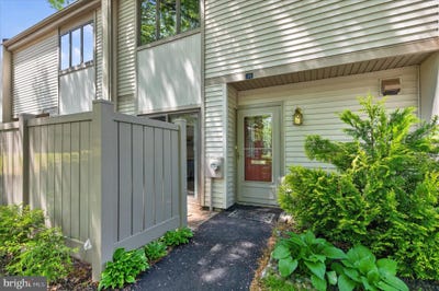 /international/us/15-twin-brooks-drive-willow-grove-pa-110107693009/