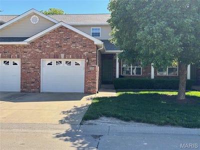 /international/us/745-erika-street-o-fallon-il-110107962650/