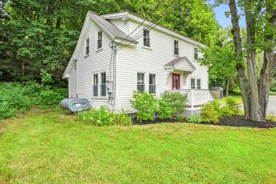 /international/us/241-water-street-hallowell-me-110092637405/?lang=en