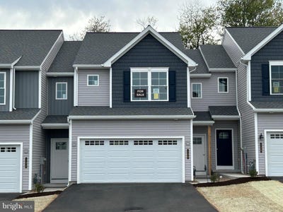 /international/us/130-magnolia-drive-middletown-pa-110104237736/
