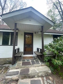 /international/us/218-wawayanda-rd-vernon-twp-nj-110099185078/