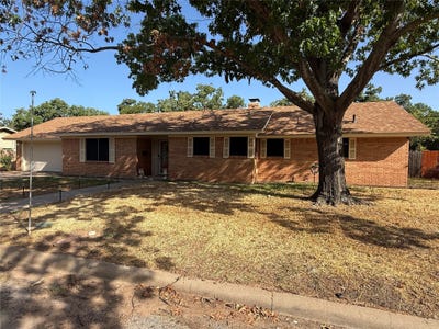 /international/us/604-kingwood-drive-mineral-wells-tx-110110199583/