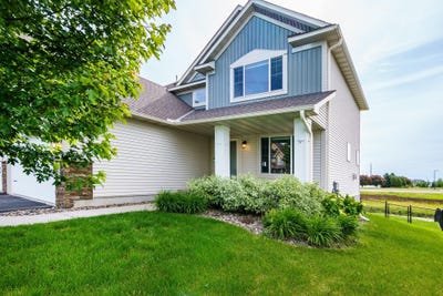 /international/us/14000-ashford-path-rosemount-mn-110108876587/