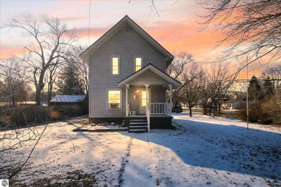 /international/us/800-ely-street-alma-mi-110106187846/