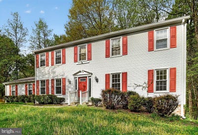 /international/us/507-chestnut-court-la-plata-md-110107309418/