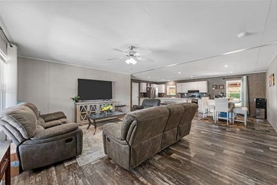 /international/us/222-kennedy-lane-eddy-tx-110119671436/