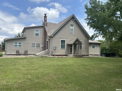 /international/us/1994-ladue-road-jacksonville-il-110101359605/