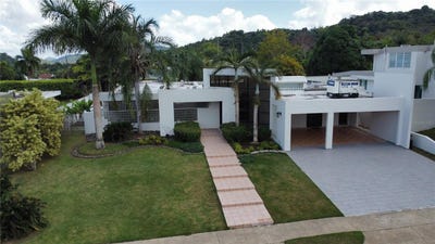 /international/us/f9-san-esteban-caguas-pr-110107314537/
