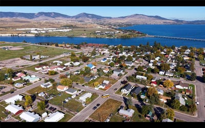 /international/us/806-4th-street-w-polson-mt-110103125586/