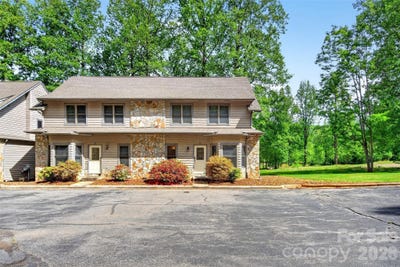 /international/us/307-blue-ridge-drive-s-marion-nc-110107764588/